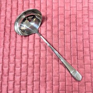 Gourmet Settings Windermere Soup Ladle Glossy Stainless Retired